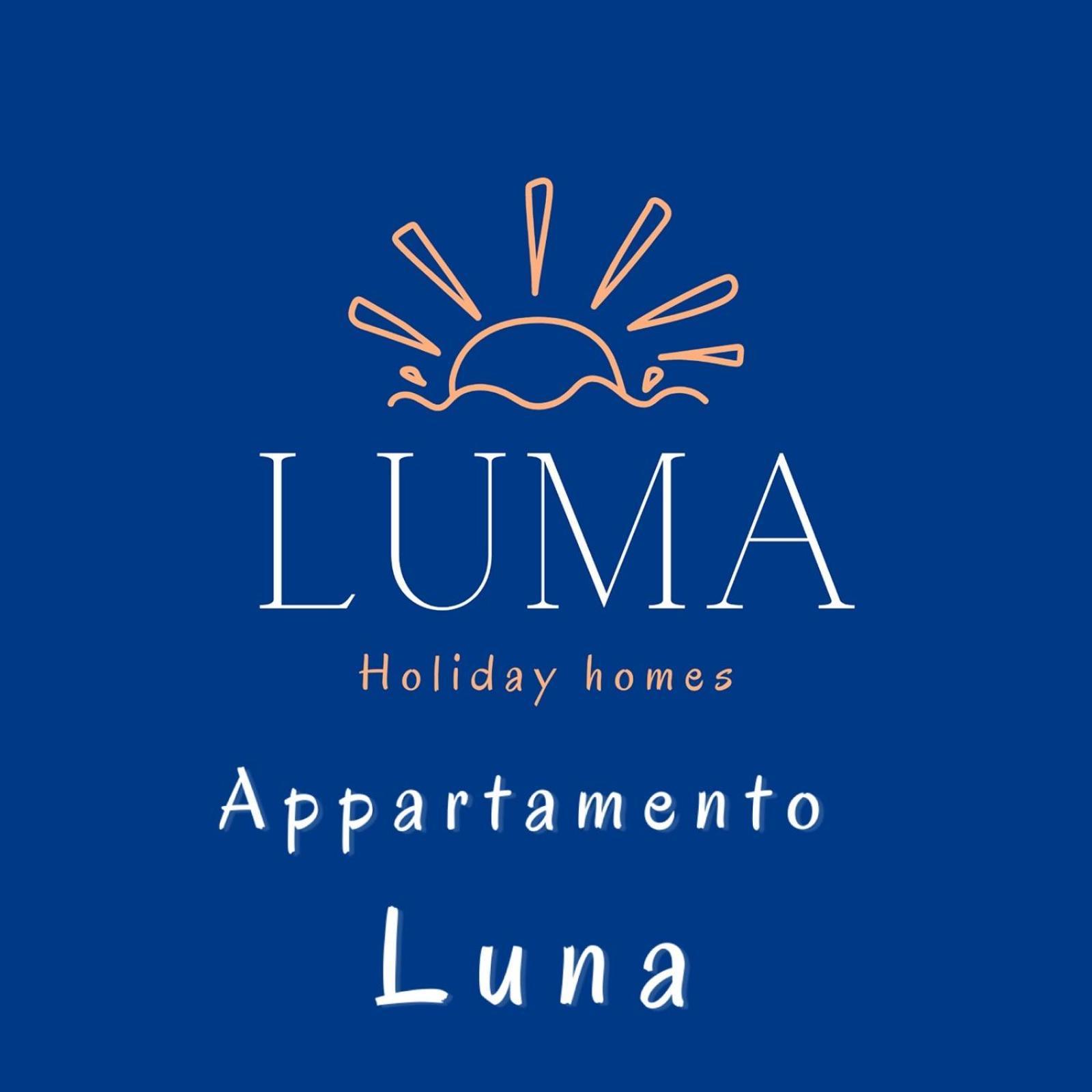 Luma Holiday Homes Mondragone Exteriör bild